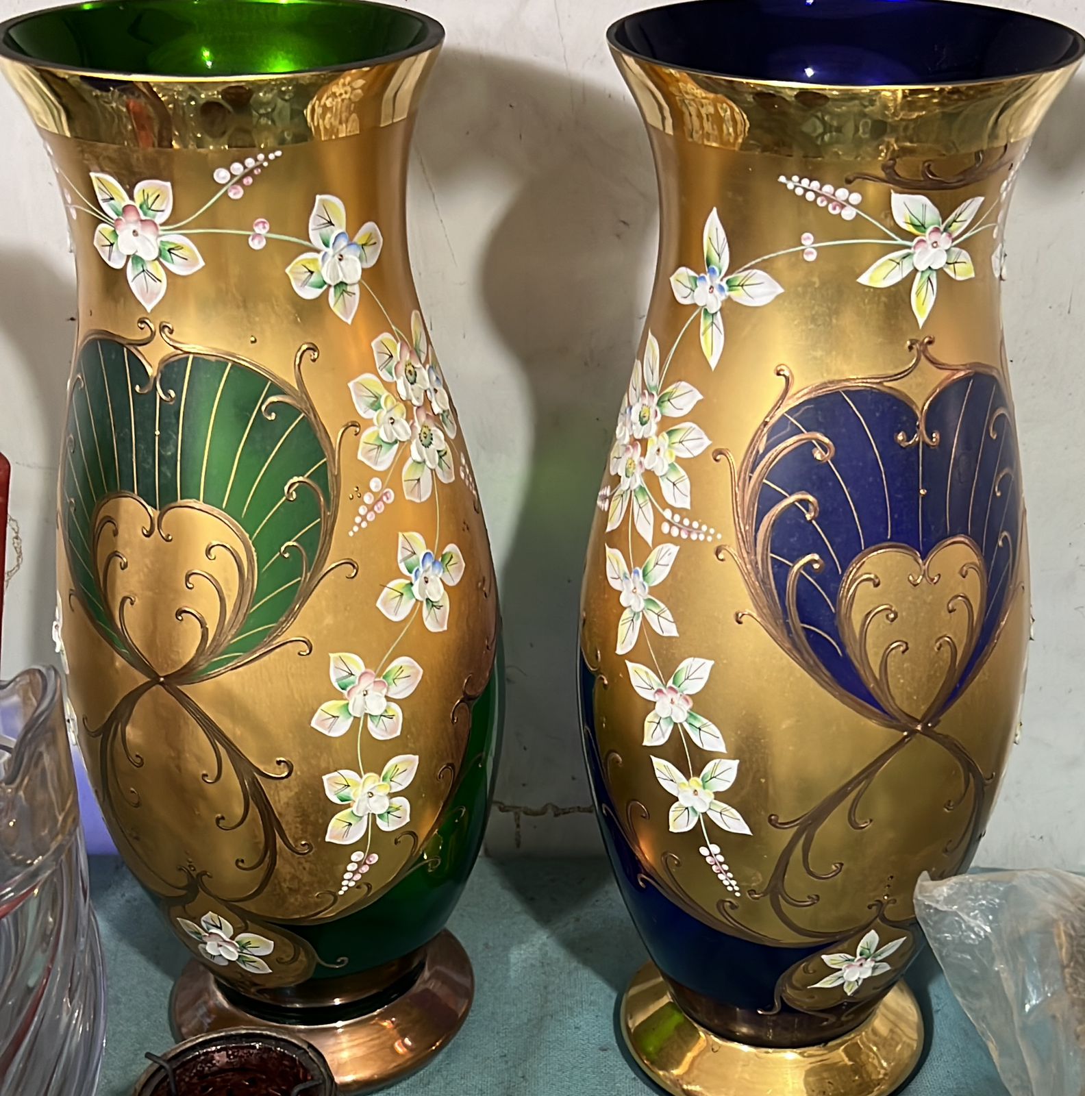 floreros-en-cristal-de-behemia-bano-en-oro
