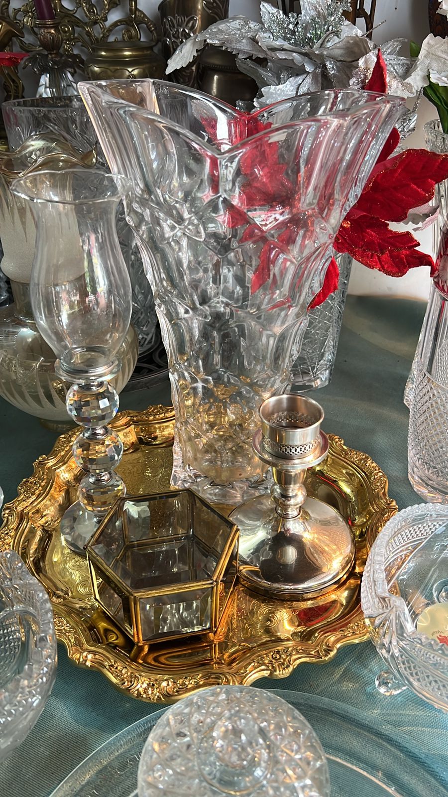 florero-en-cristal-cofre-candelabros